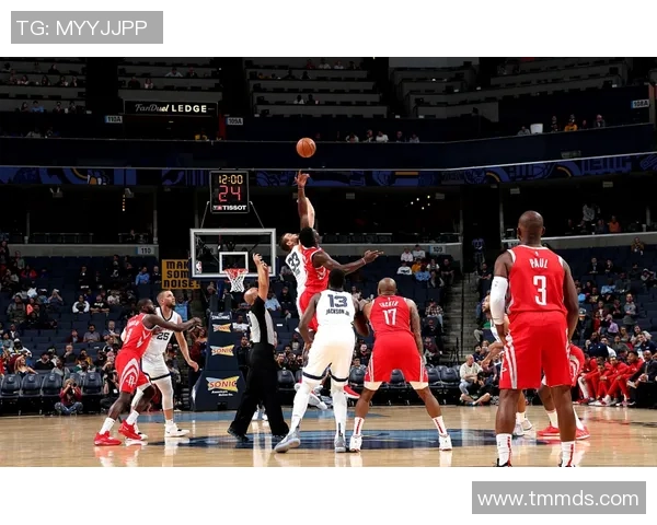 2019季前赛火箭队与灰熊队精彩对决回顾与分析